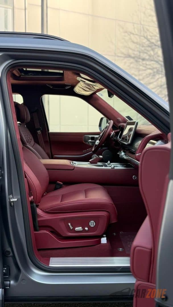 2026 Tank Tank 700 Flagship thumbnail 3