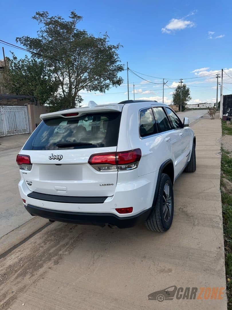 2021 جیپ گراند چیرۆکی Laredo thumbnail 3