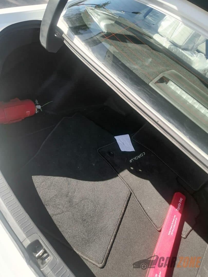 2024 تۆیۆتا کۆرۆلا LE thumbnail 6