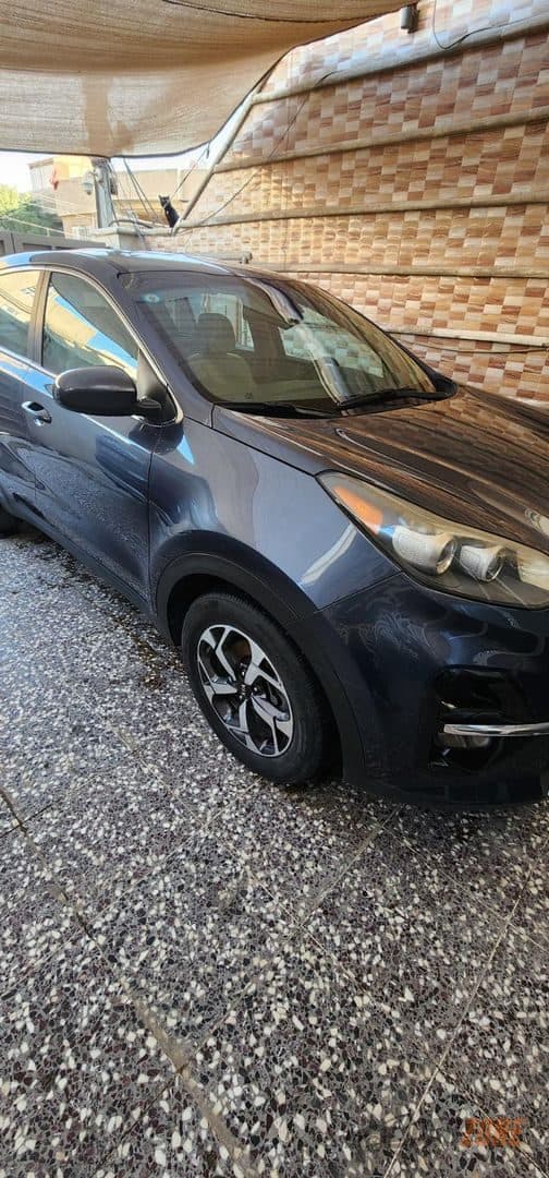 2020 Kia Sportage LX thumbnail 2