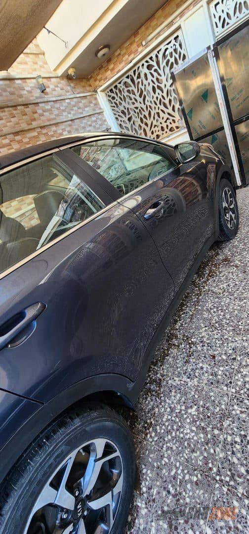 2020 Kia Sportage LX thumbnail 3