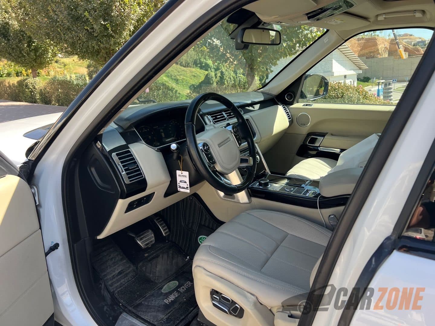 2013 Land Rover Range Rover Autobiography thumbnail 3