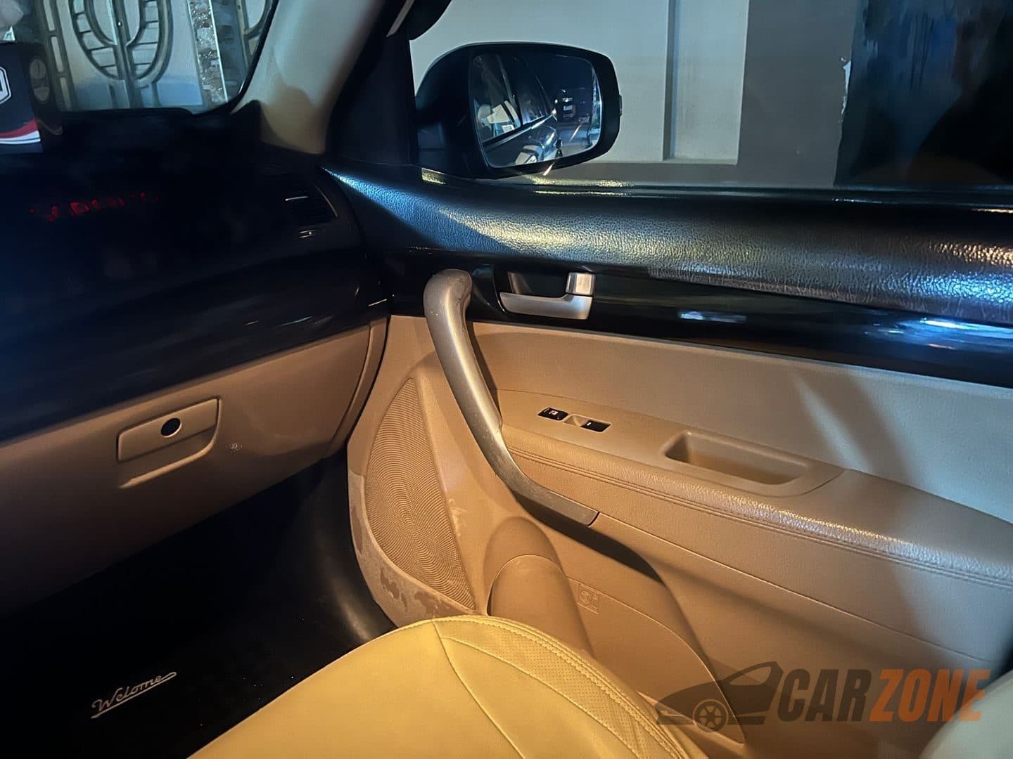 2012 كيا سورينتو thumbnail 10