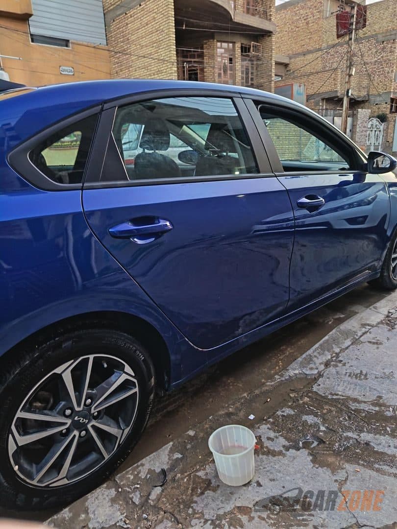 2024 Kia Forte thumbnail 5