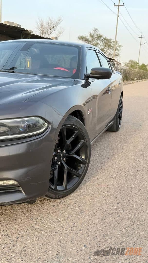 2016 Dodge Charger SXT thumbnail 3