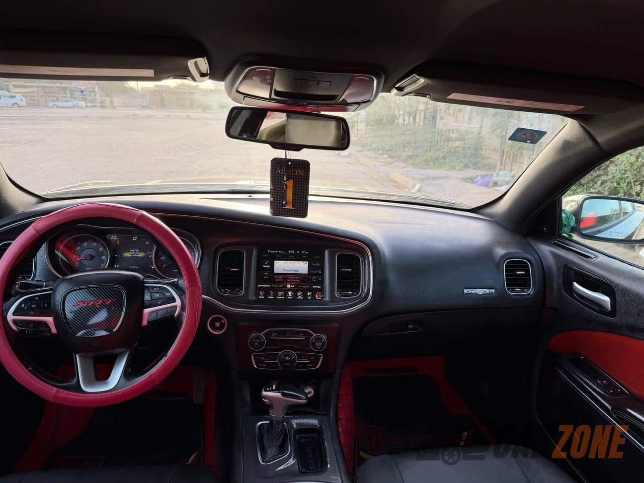 2016 Dodge Charger SXT thumbnail 4