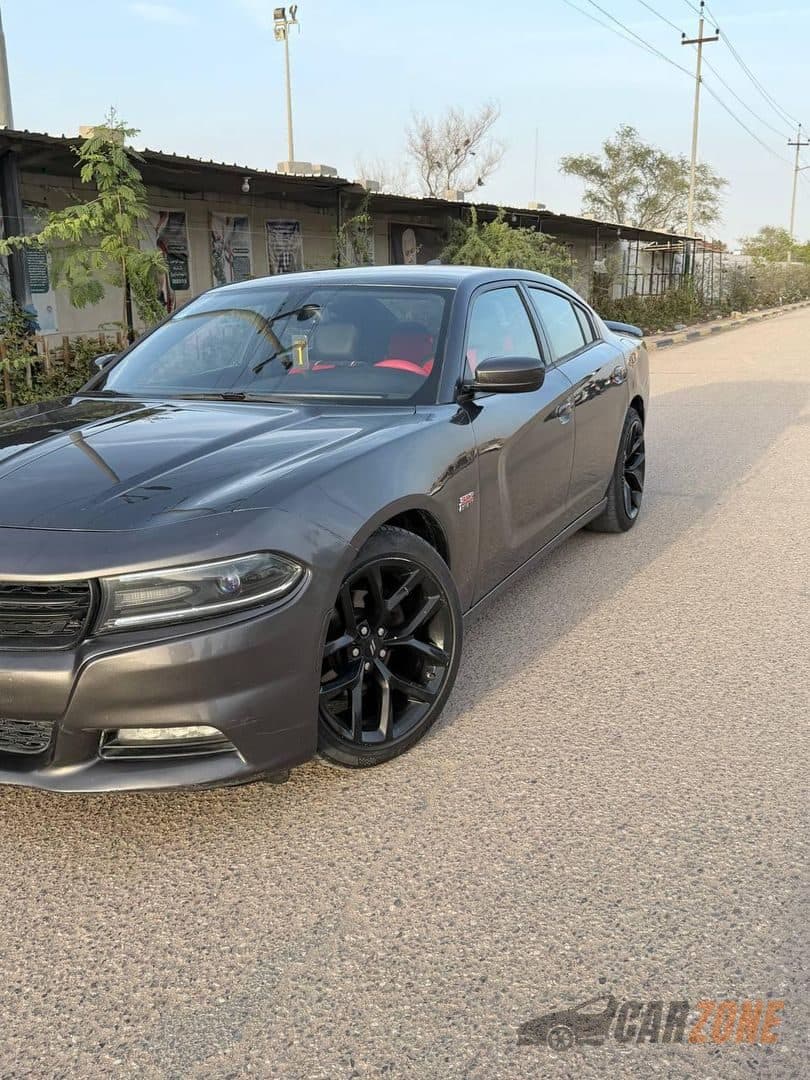 2016 Dodge Charger SXT thumbnail 5