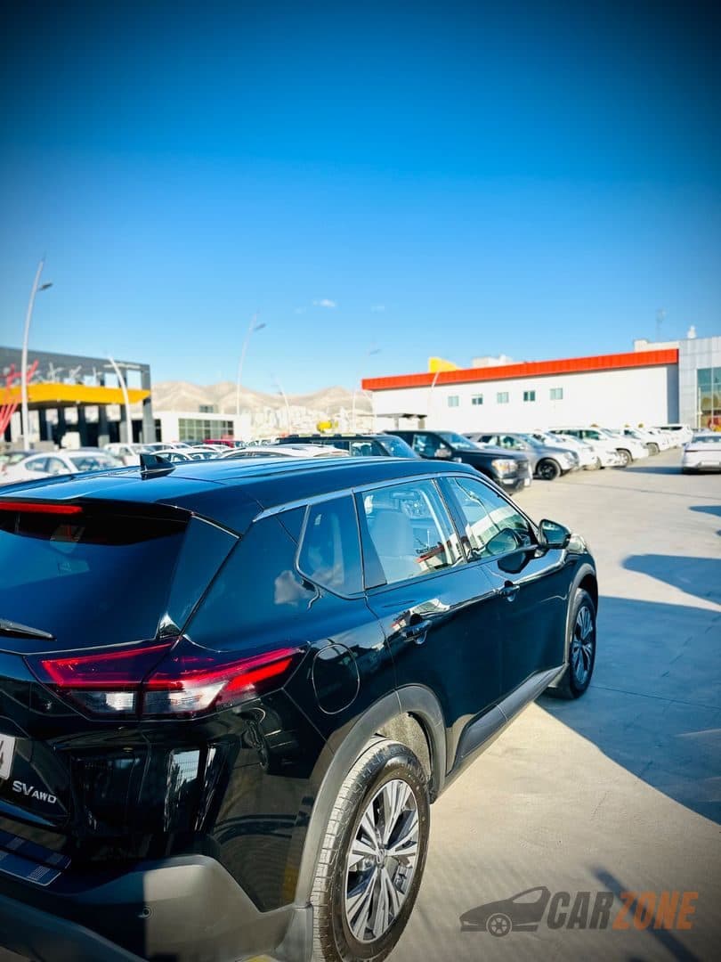 2021 نيسان روغ SV thumbnail 3