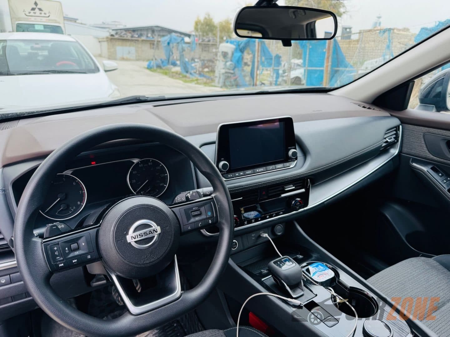 2021 نيسان روغ SV thumbnail 9