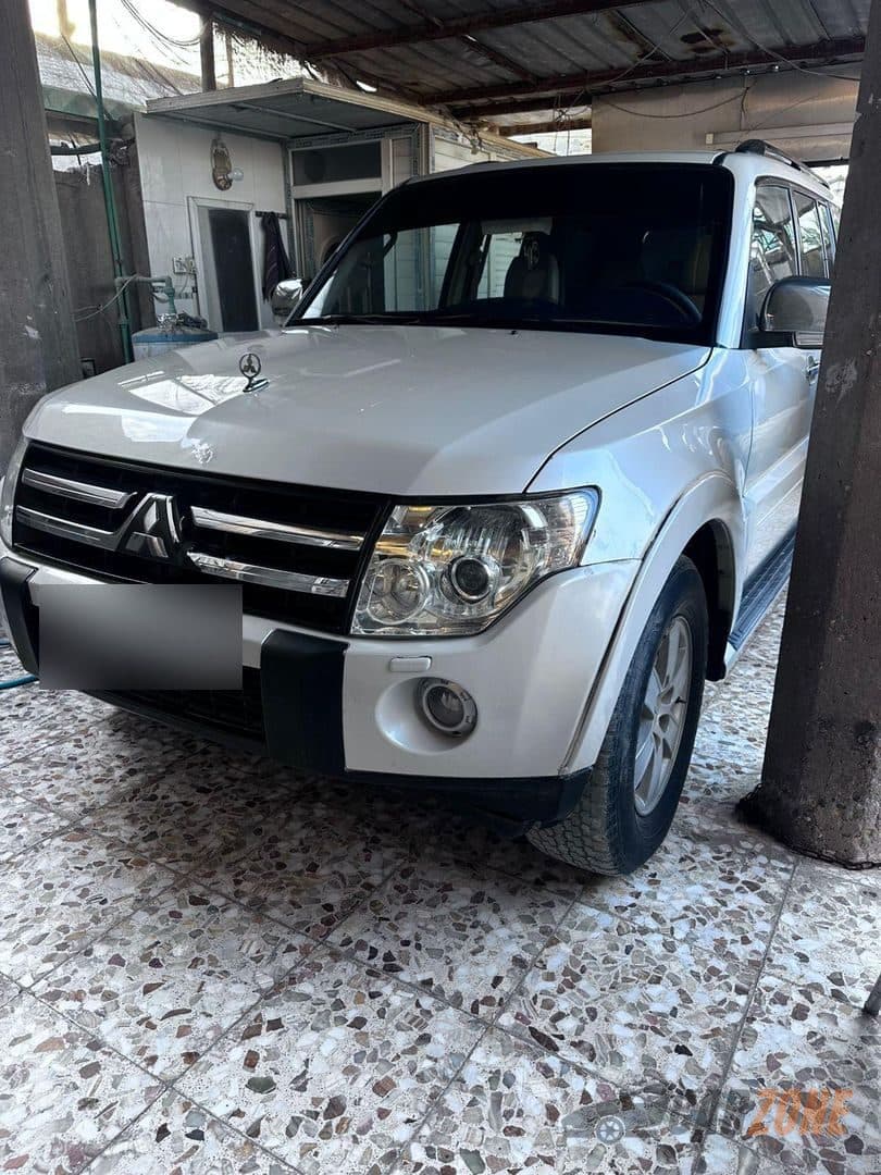 2008 ميتسوبيشي باجيرو thumbnail 3