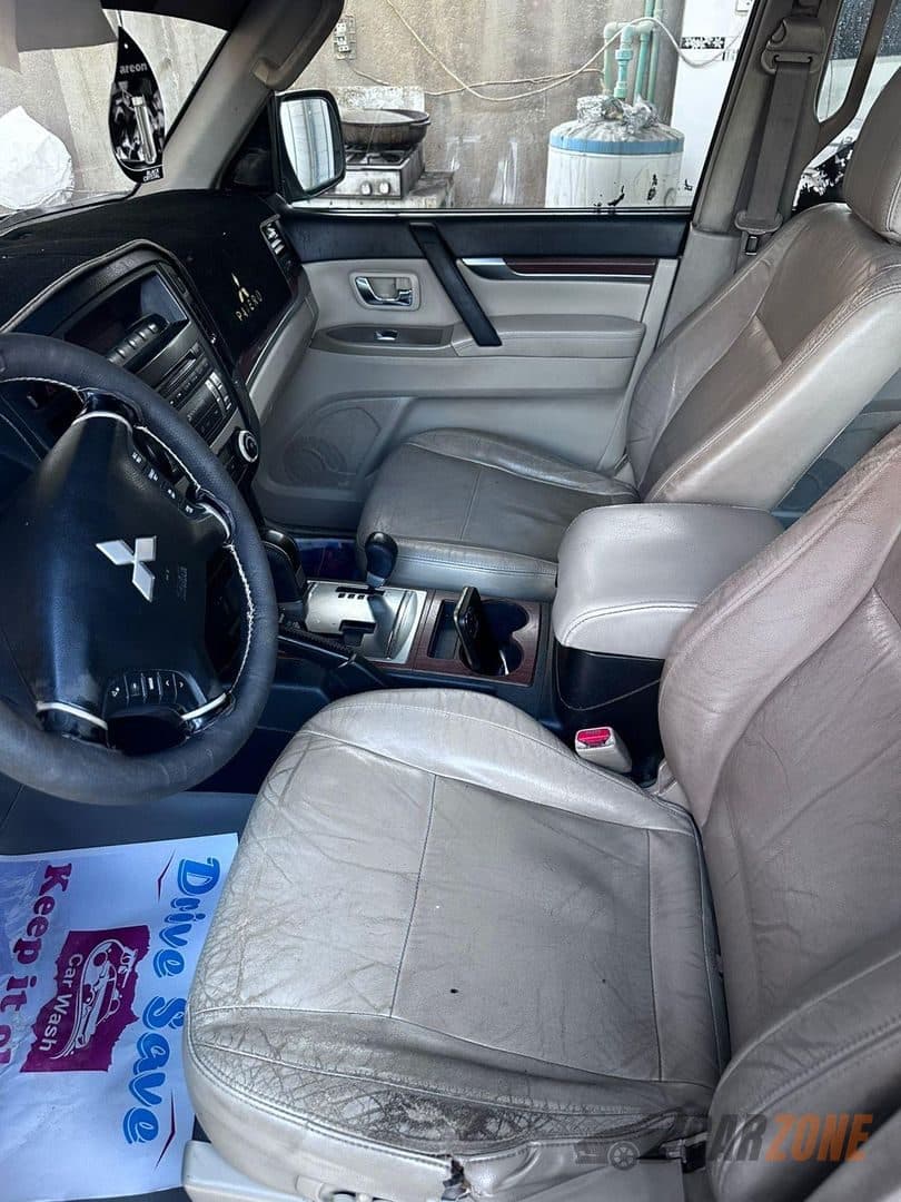 2008 ميتسوبيشي باجيرو thumbnail 4