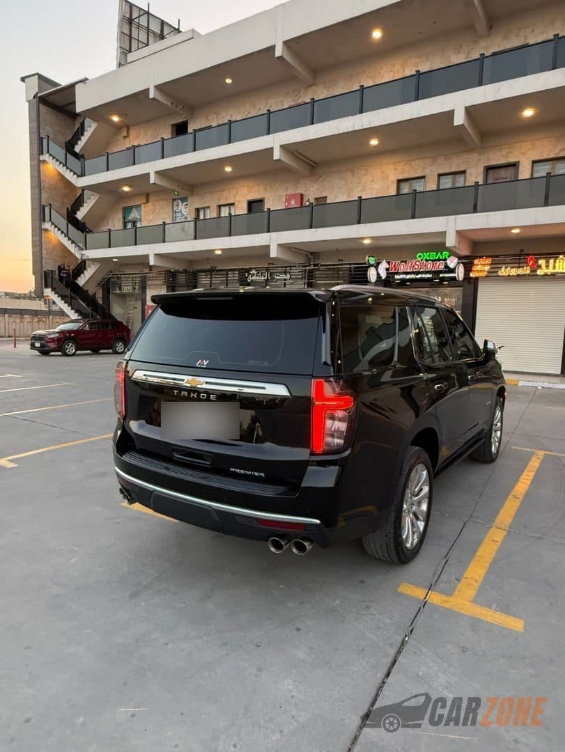 2023 Chevrolet Tahoe LT thumbnail 4