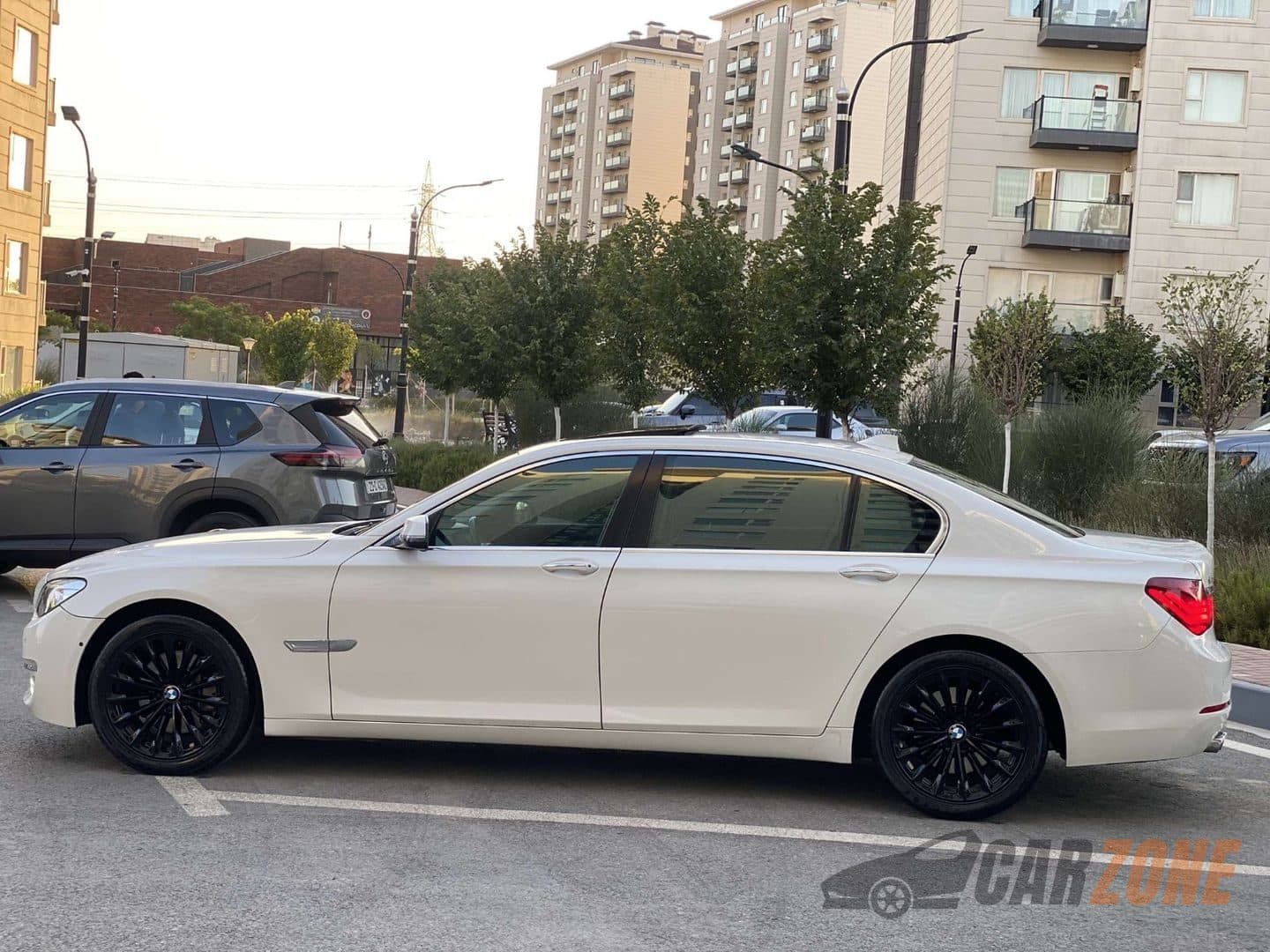 2014 BMW 7 Series M Sport thumbnail 7