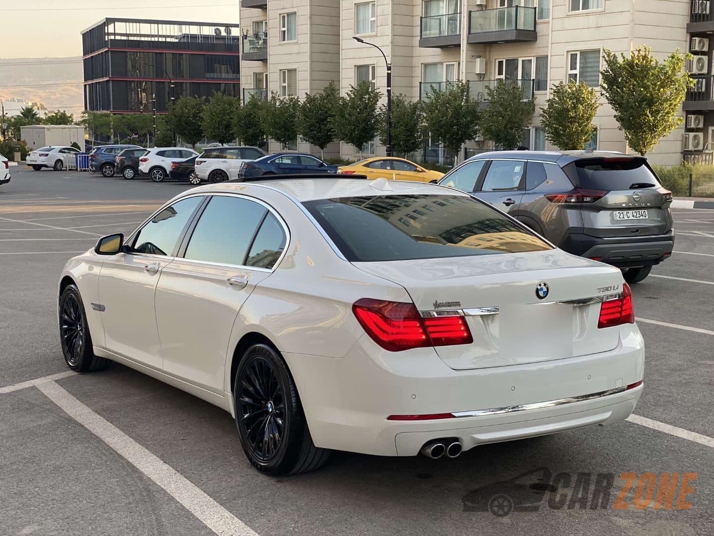 2014 BMW 7 Series M Sport thumbnail 8