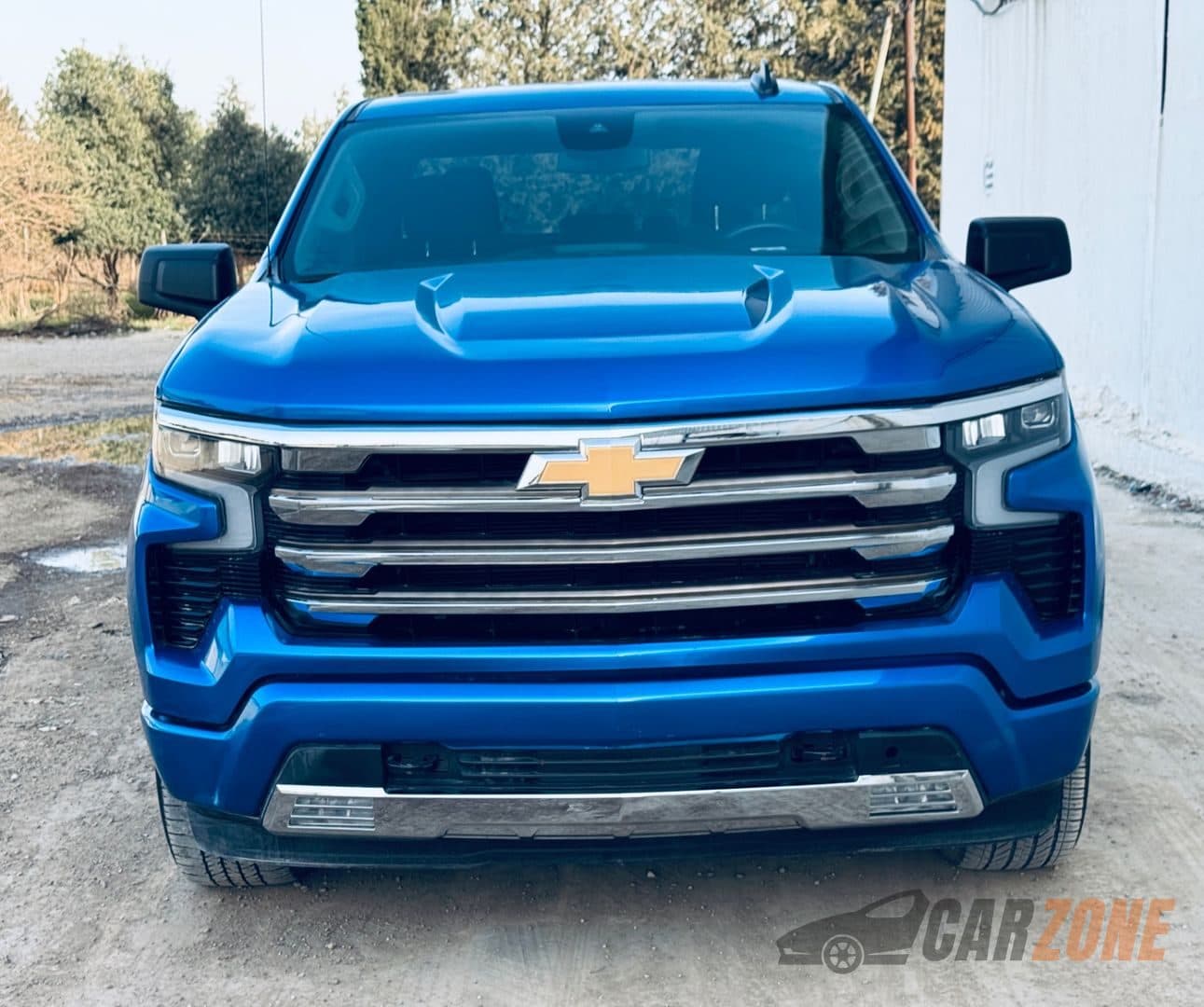 2024 Chevrolet Silverado SE thumbnail 2