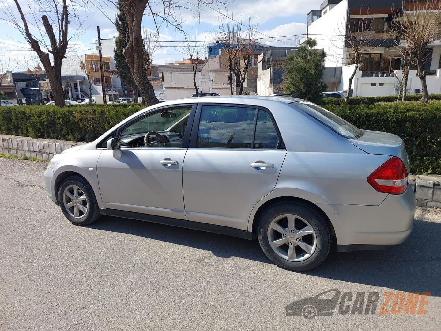 2008 Nissan Tida thumbnail 2