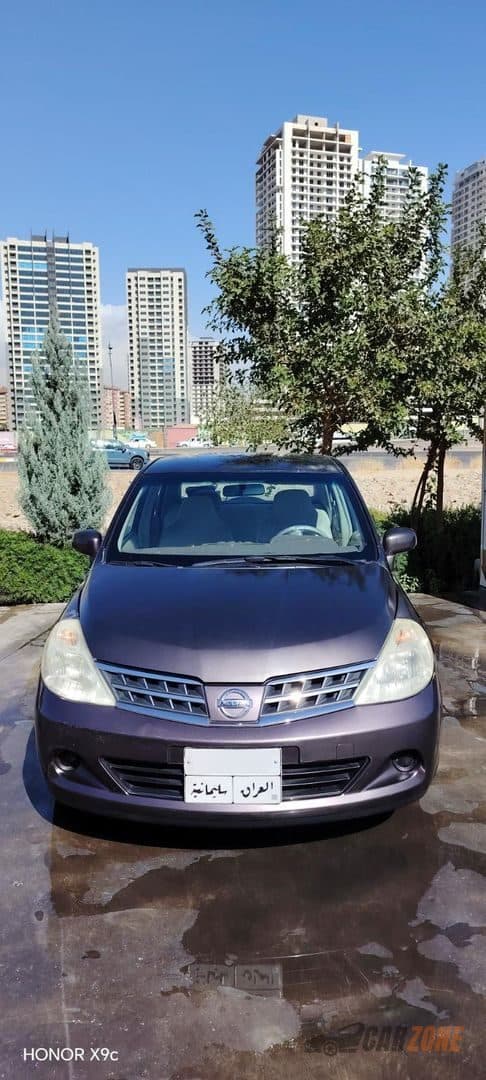 2008 نيسان تیدا - 1