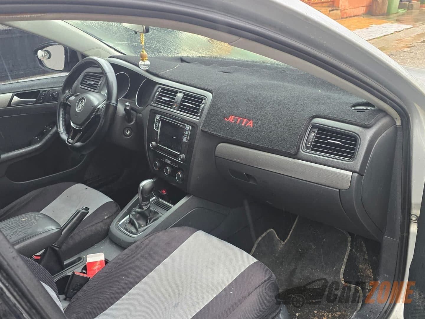 2018 Volkswagen Jetta thumbnail 4