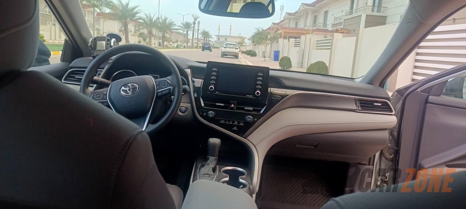 2023 تويوتا كامري إل إي thumbnail 6