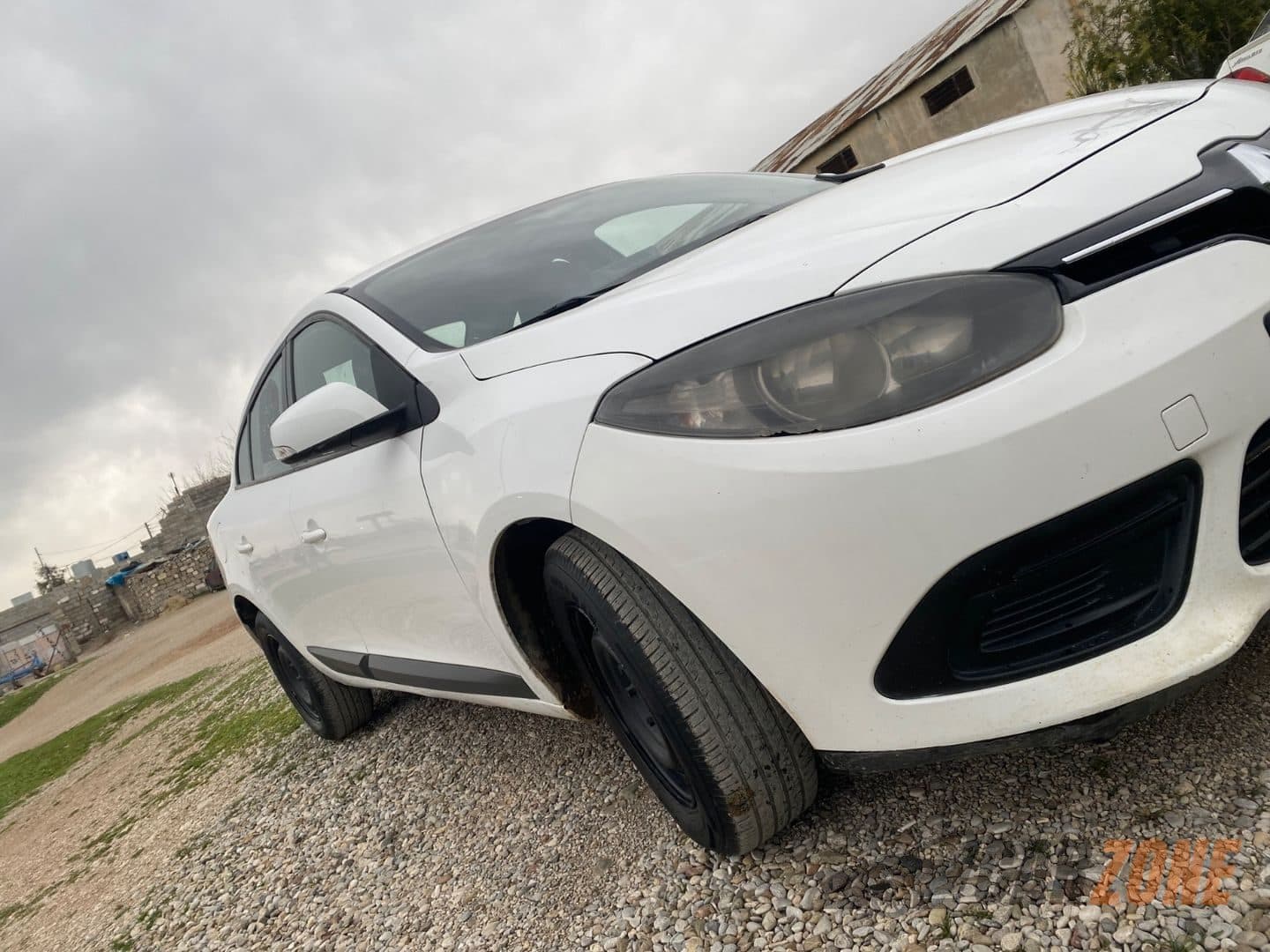 2015 ڕینۆ فلوانس thumbnail 3