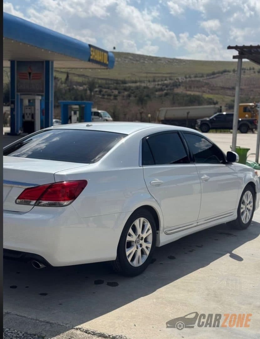 2011 تويوتا أفالون thumbnail 6