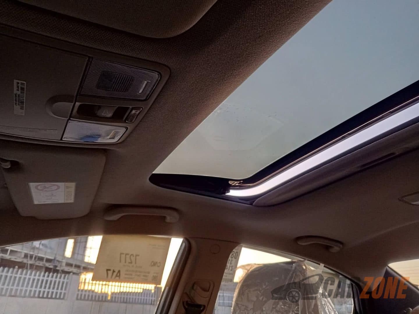 2016 هيونداي أكسنت Limited thumbnail 2