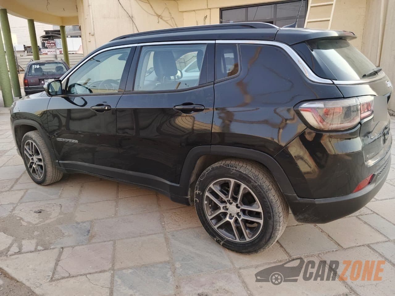 2017 جيب كومباس thumbnail 4