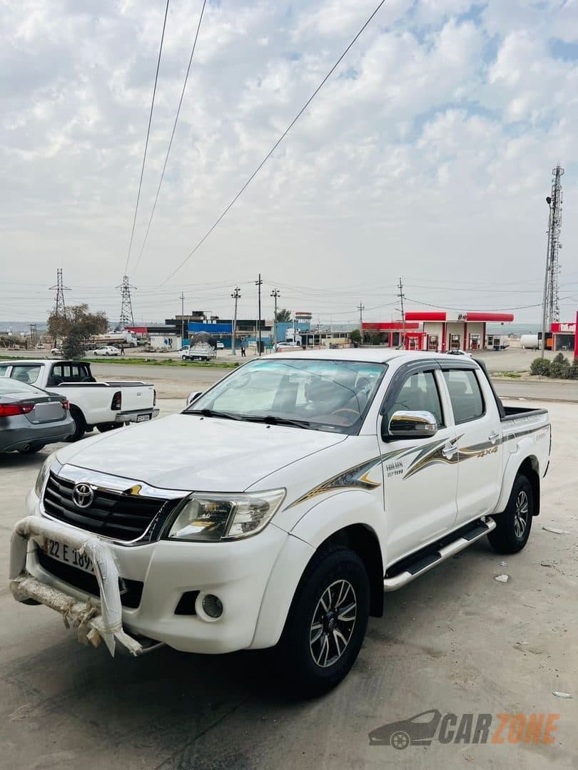 2013 Toyota Hilux thumbnail 7