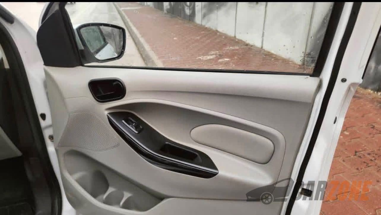 2017 فورد فیکو thumbnail 5