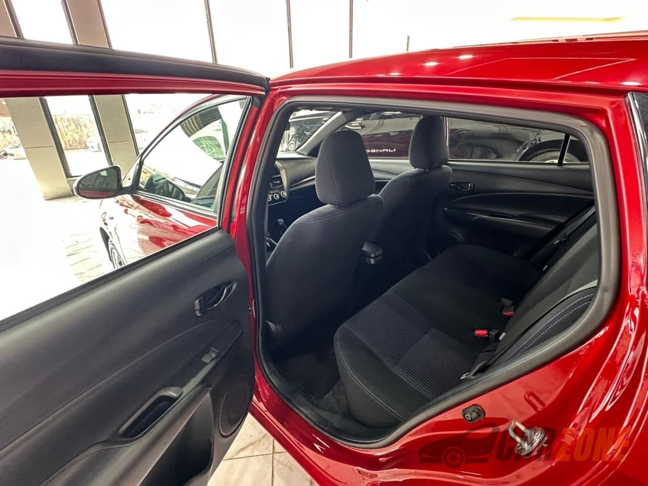 2023 Toyota Yaris thumbnail 6