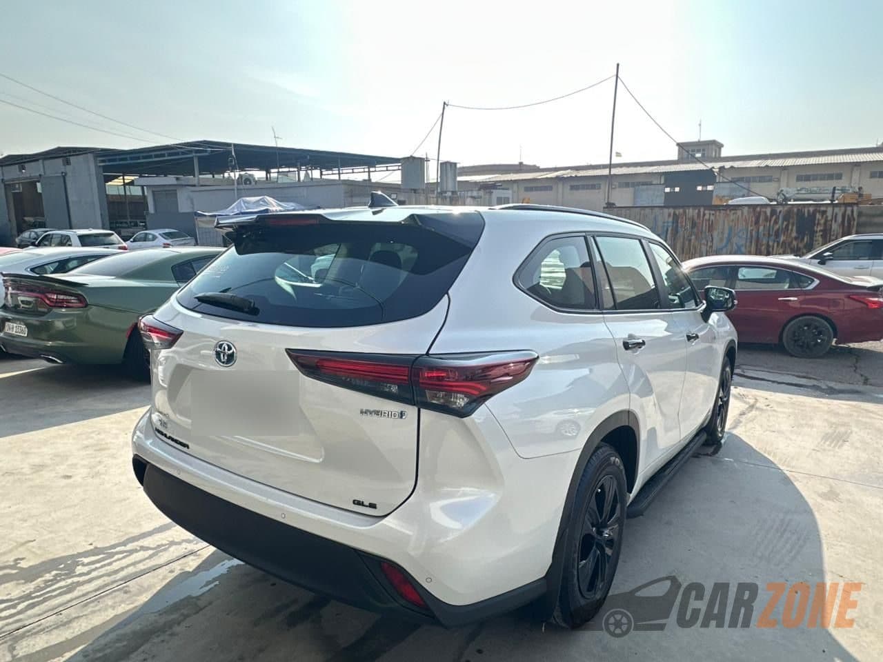 2024 Toyota Highlander thumbnail 7