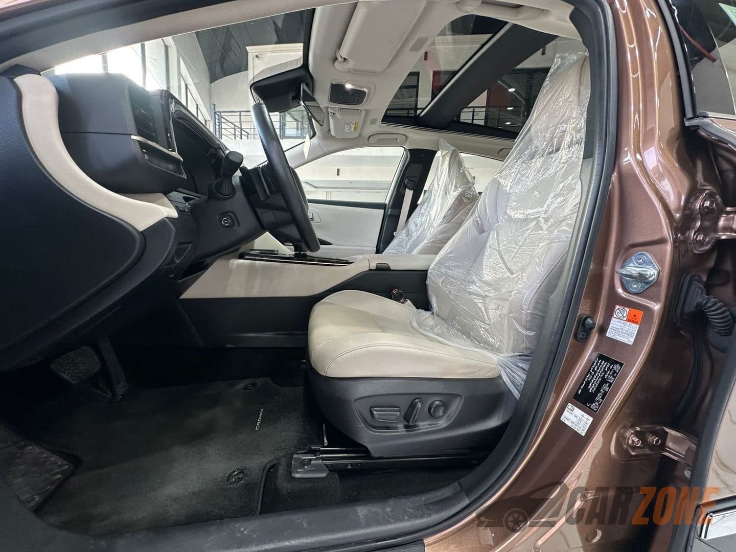 2024 Toyota Crown thumbnail 4