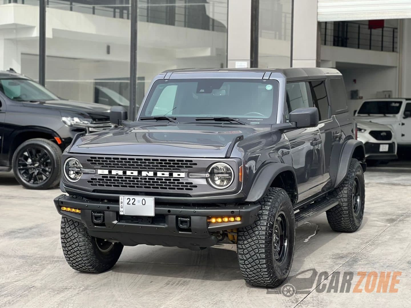 2024 Ford Bronco thumbnail 3