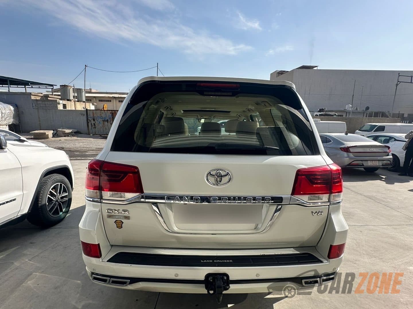 2018 Toyota Land Cruiser GXR thumbnail 7