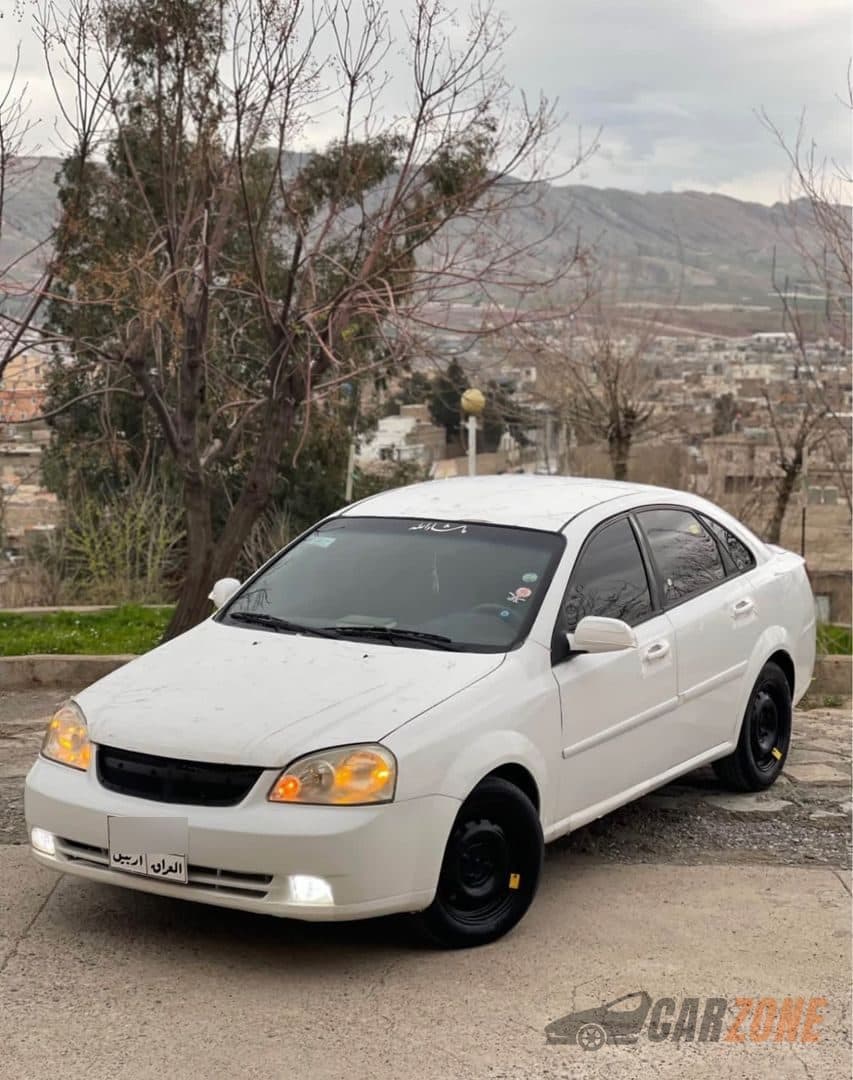 2011 Chevrolet Optra thumbnail 2