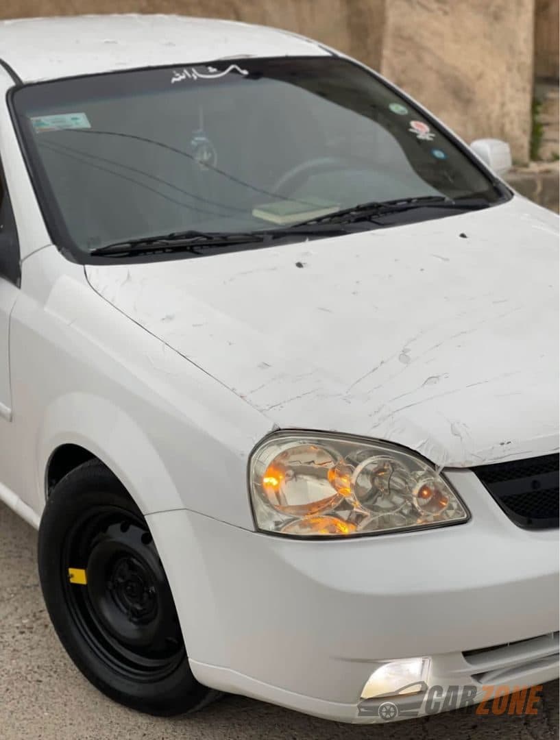 2011 Chevrolet Optra thumbnail 4