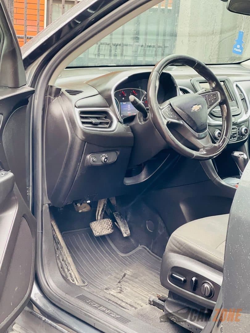 2019 Chevrolet Equinox LT thumbnail 6