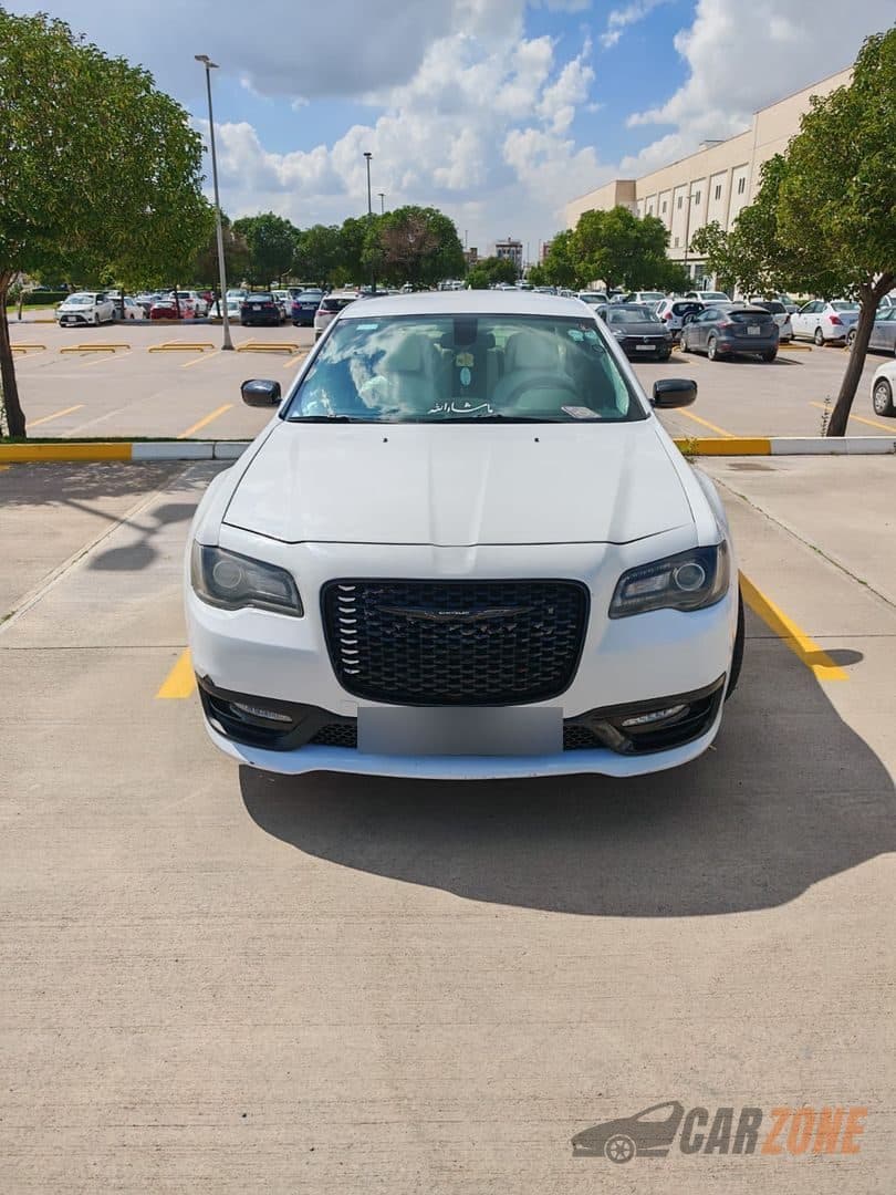 کرایسلەر 300