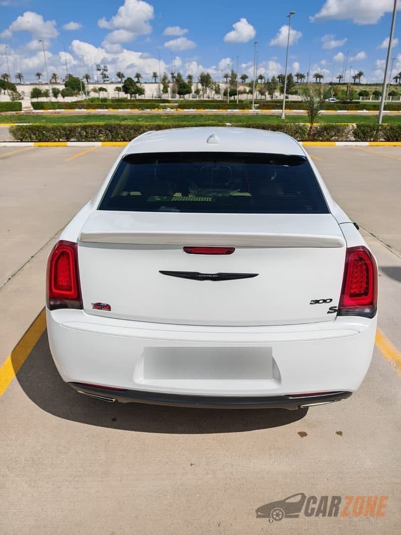 2019 کرایسلەر 300 S thumbnail 8