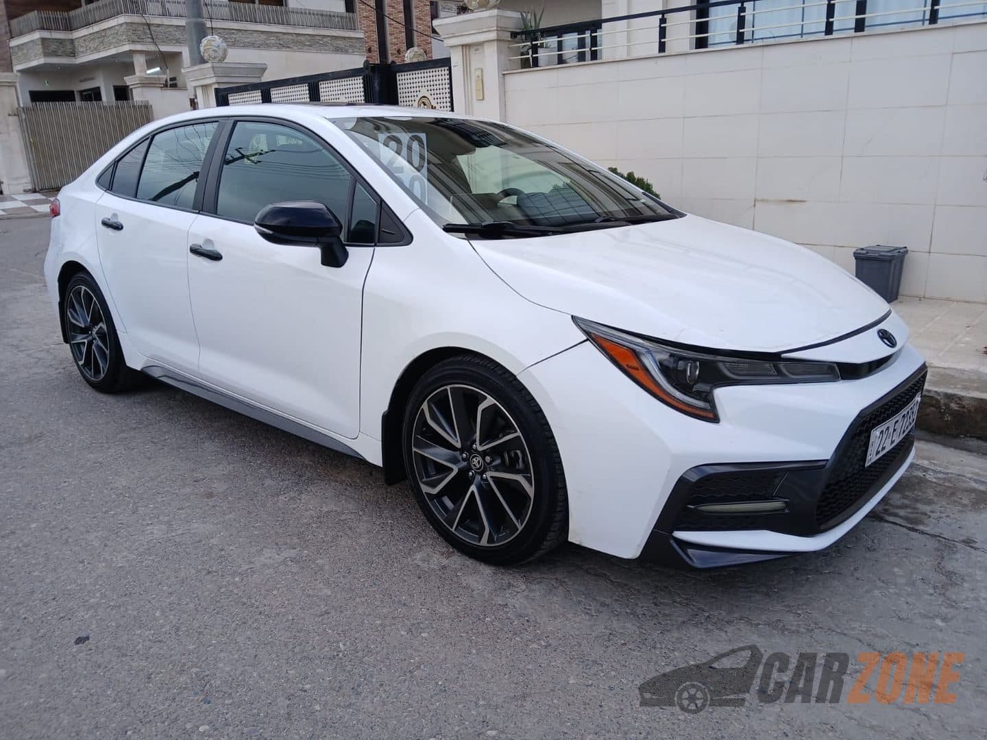 2020 Toyota Corolla thumbnail 3