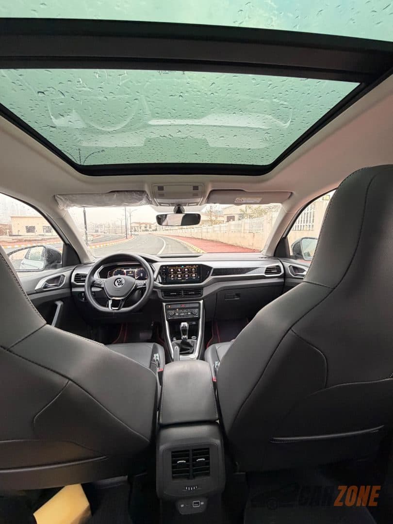 2024 Volkswagen T-Roc R-Line thumbnail 6