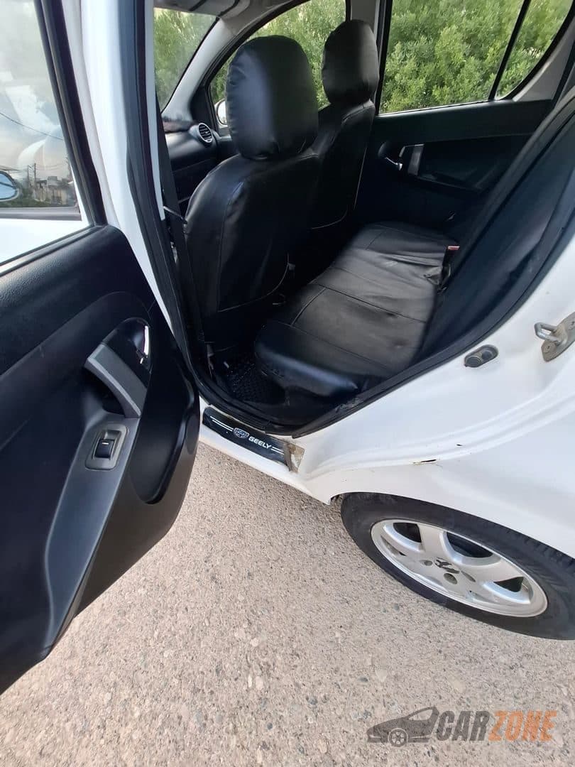 2013 جیلی پاندا thumbnail 6