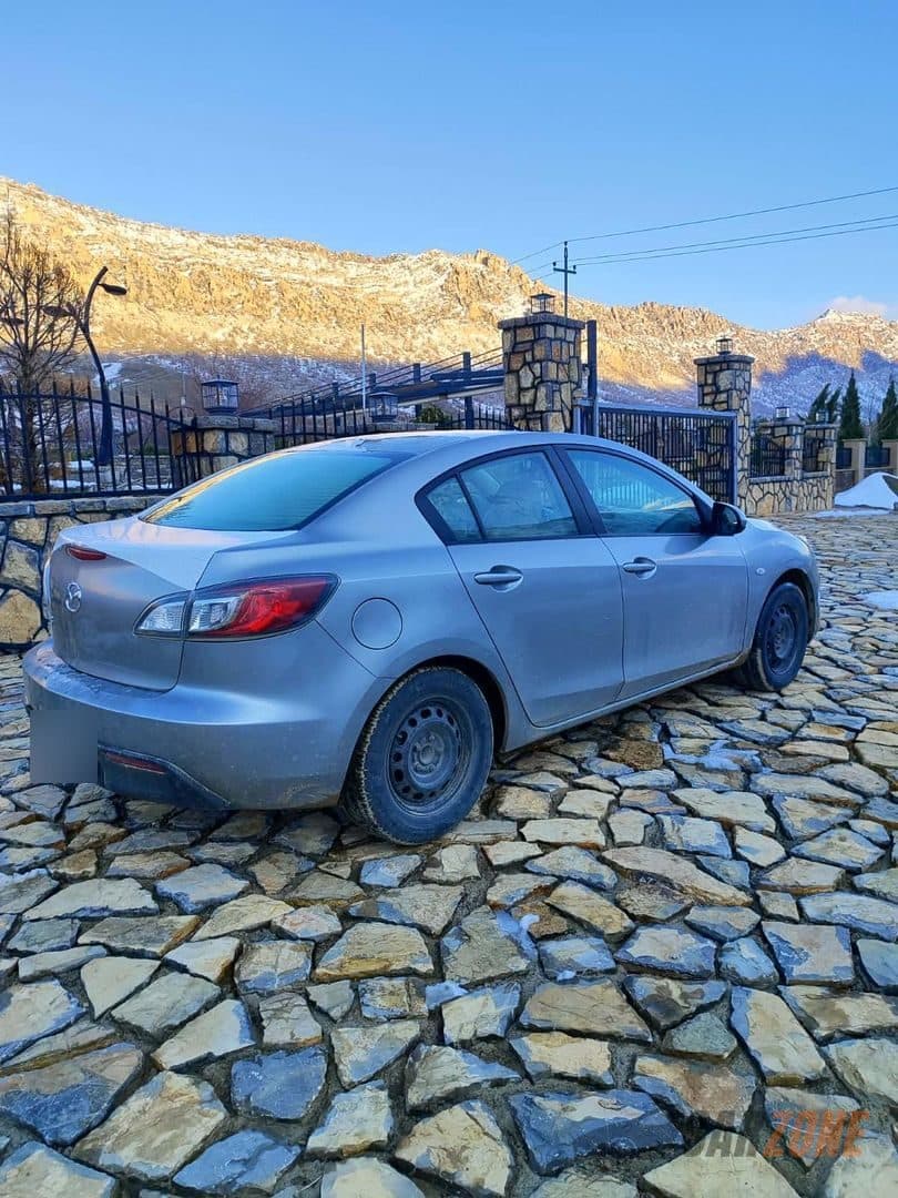 2011 مازدا مازدا 3 thumbnail 3