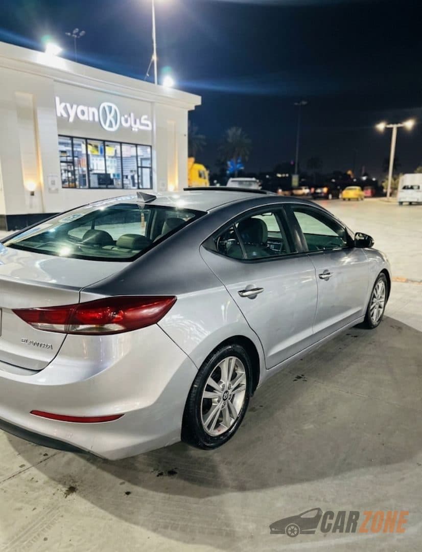 2017 هیوندای ئیلانترا Limited thumbnail 3