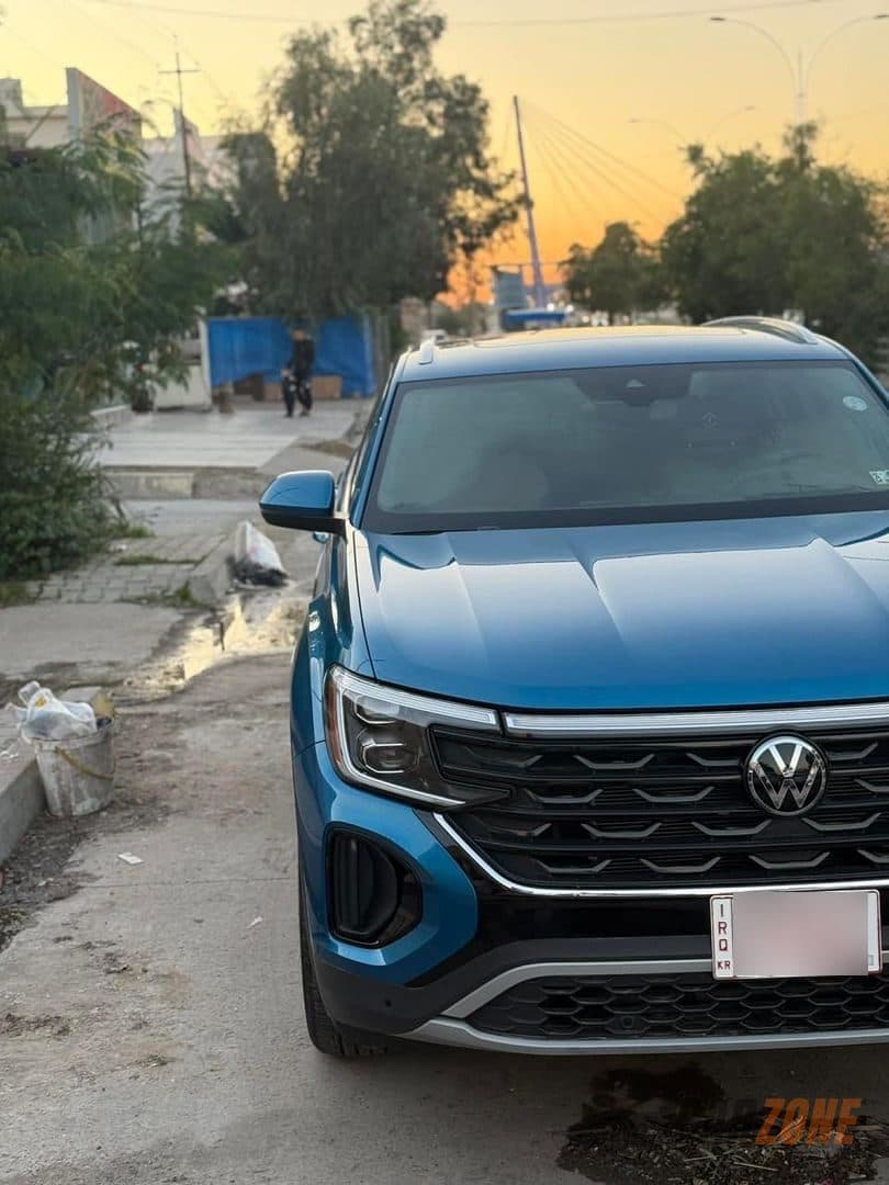 2024 Volkswagen Atlas Cross Sport thumbnail 2